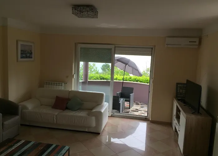 Melanie * Опатия